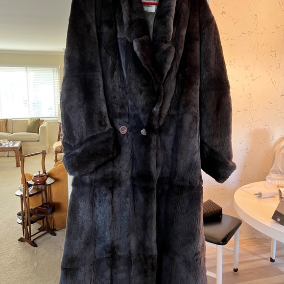 Long Rabbit coat - Picture 12 of 12